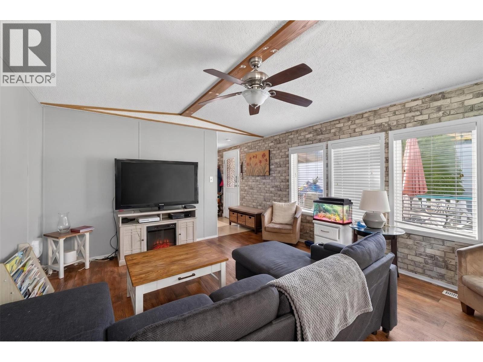 6751 51 Street NE - Image 23