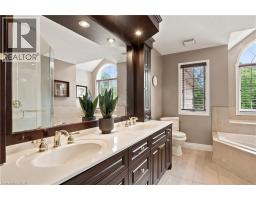709 Glasgow Street, Kitchener, ON N2M2N7 Photo 30