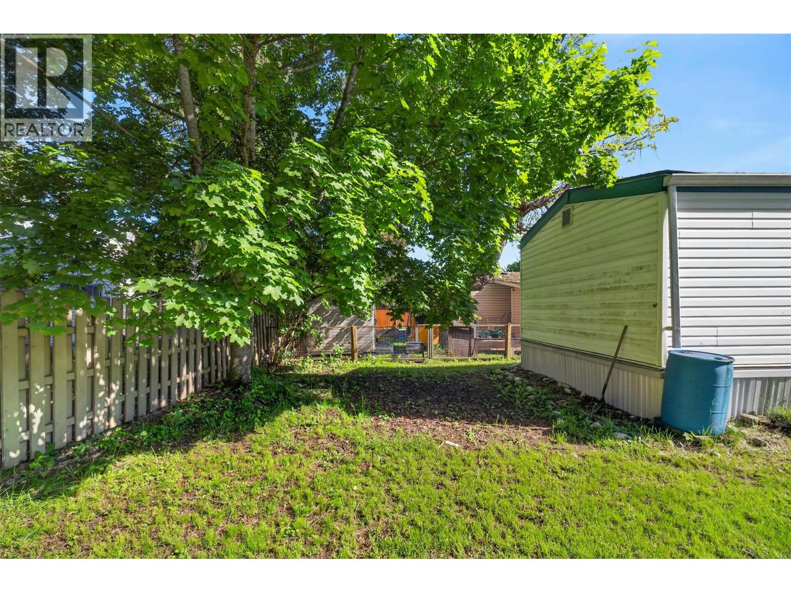 6751 51 Street NE - 37