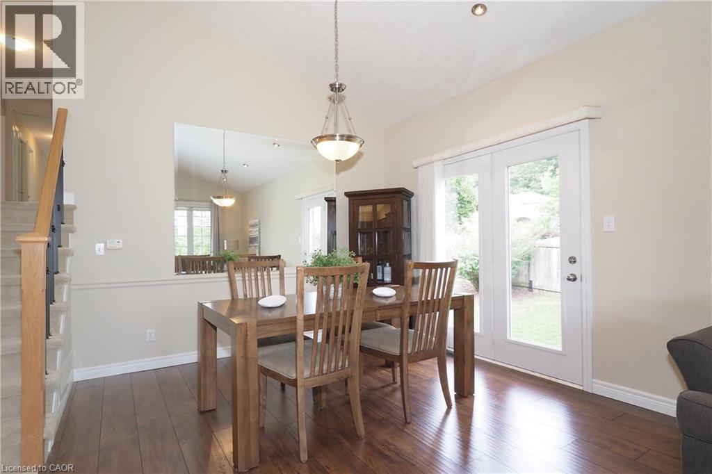 559 SPRINGWATER Drive - Image 12