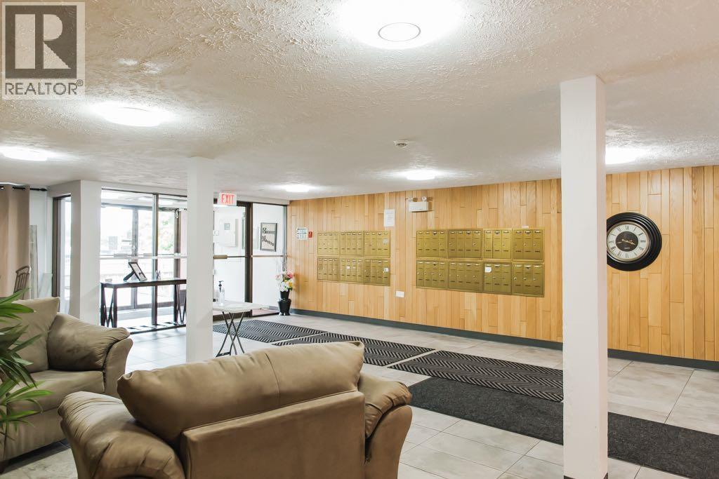 #32 9640 92 Avenue - 15