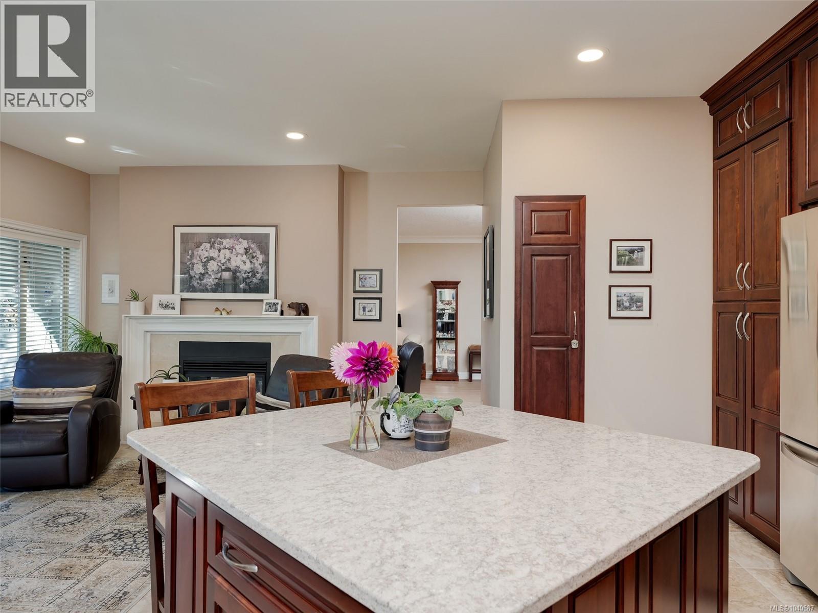#27 4305 Maltwood Lane - 9