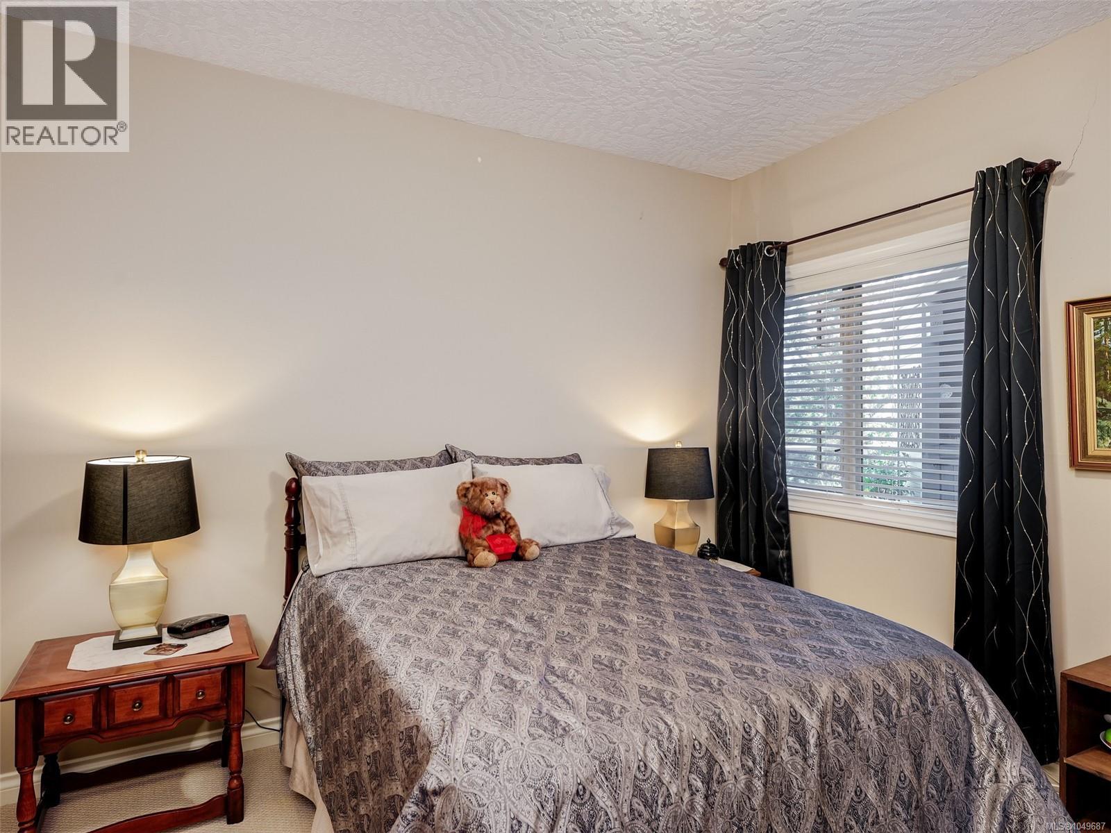 #27 4305 Maltwood Lane - 20