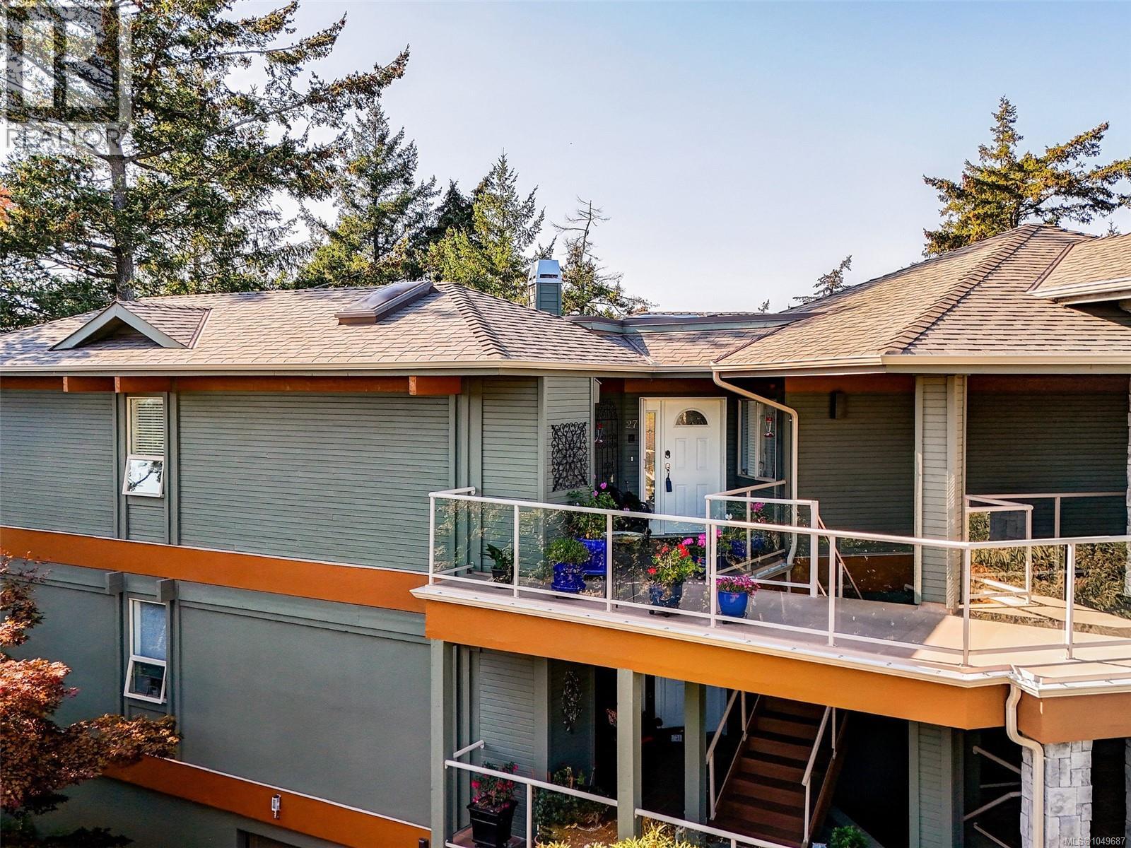 #27 4305 Maltwood Lane - 32