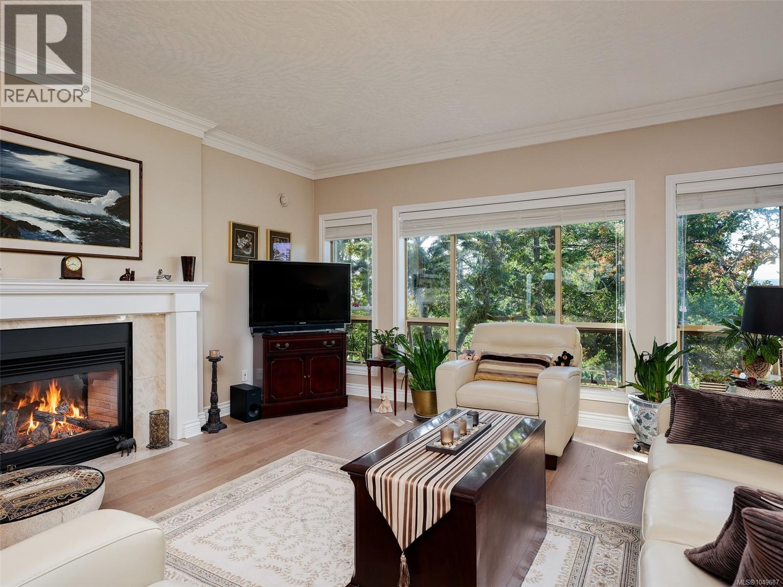 #27 4305 Maltwood Lane - 2