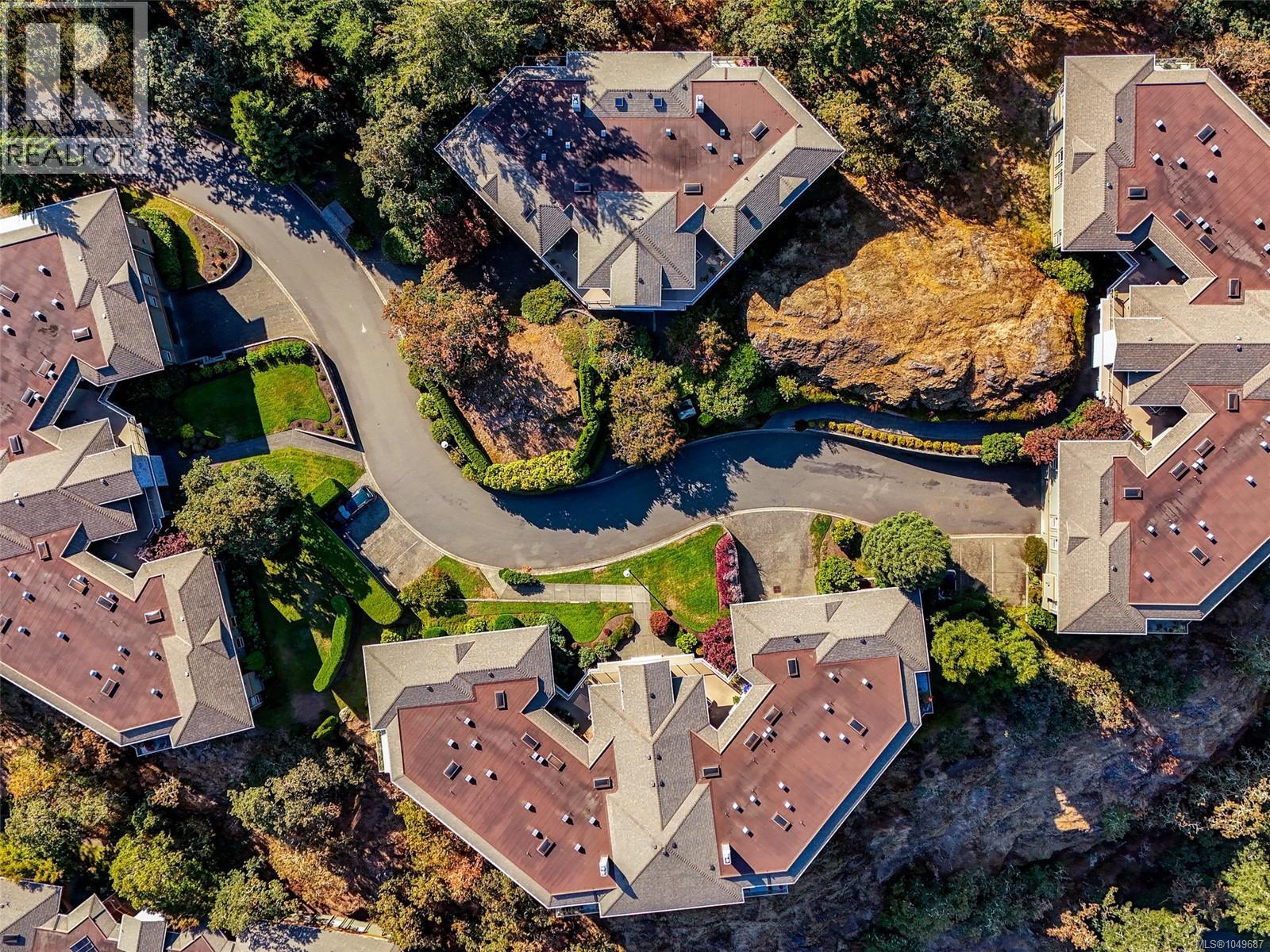 #27 4305 Maltwood Lane - Image 38