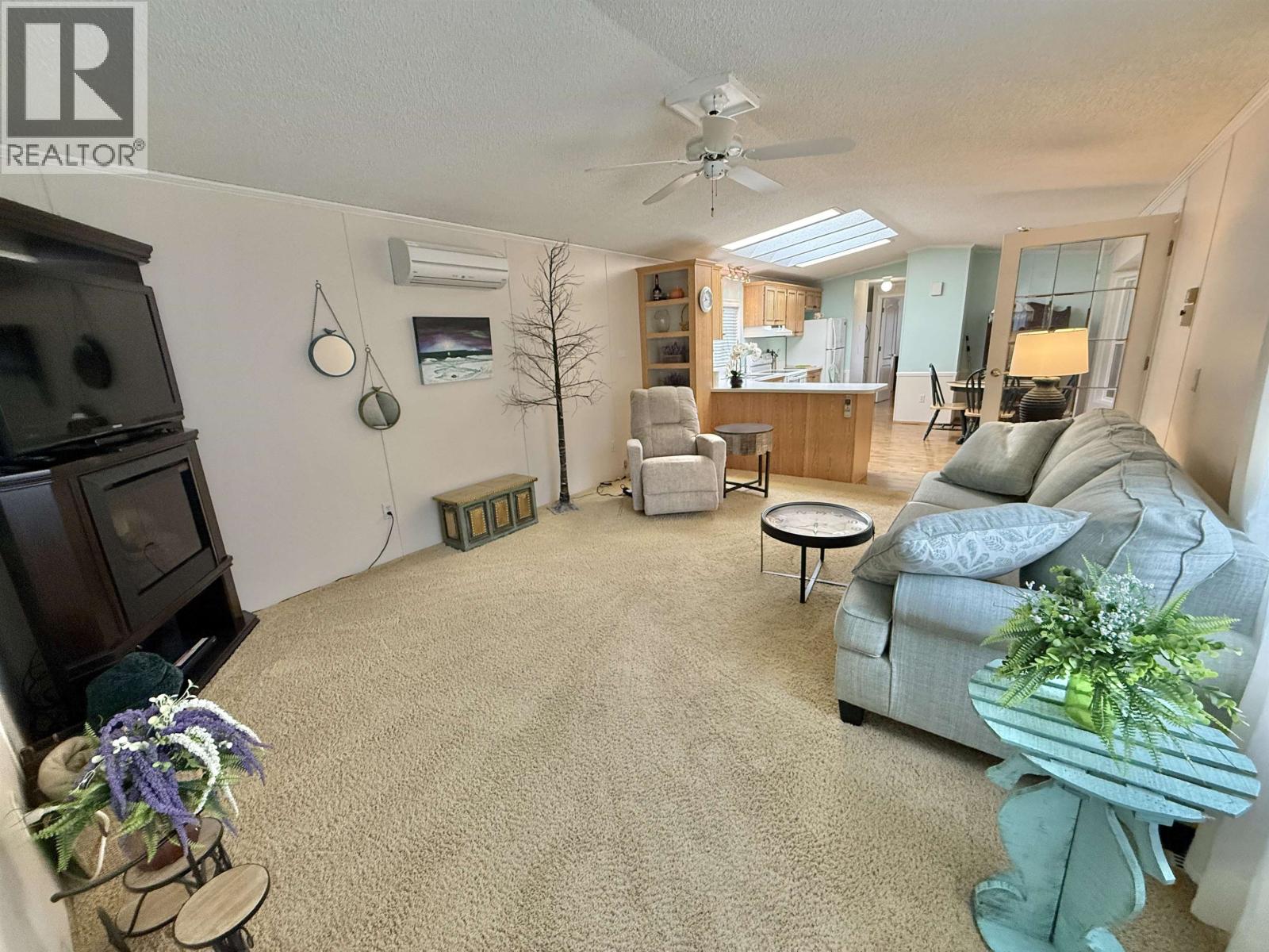 #25 654 NORTH FRASER DRIVE - 17