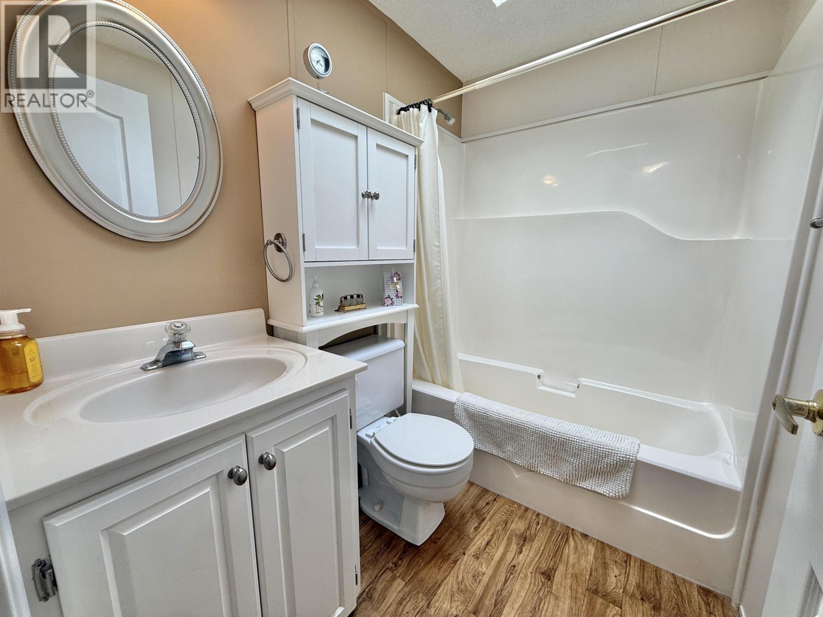 #25 654 NORTH FRASER DRIVE - 27