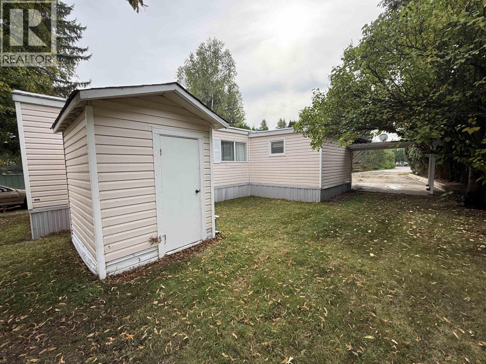 #25 654 NORTH FRASER DRIVE - 3