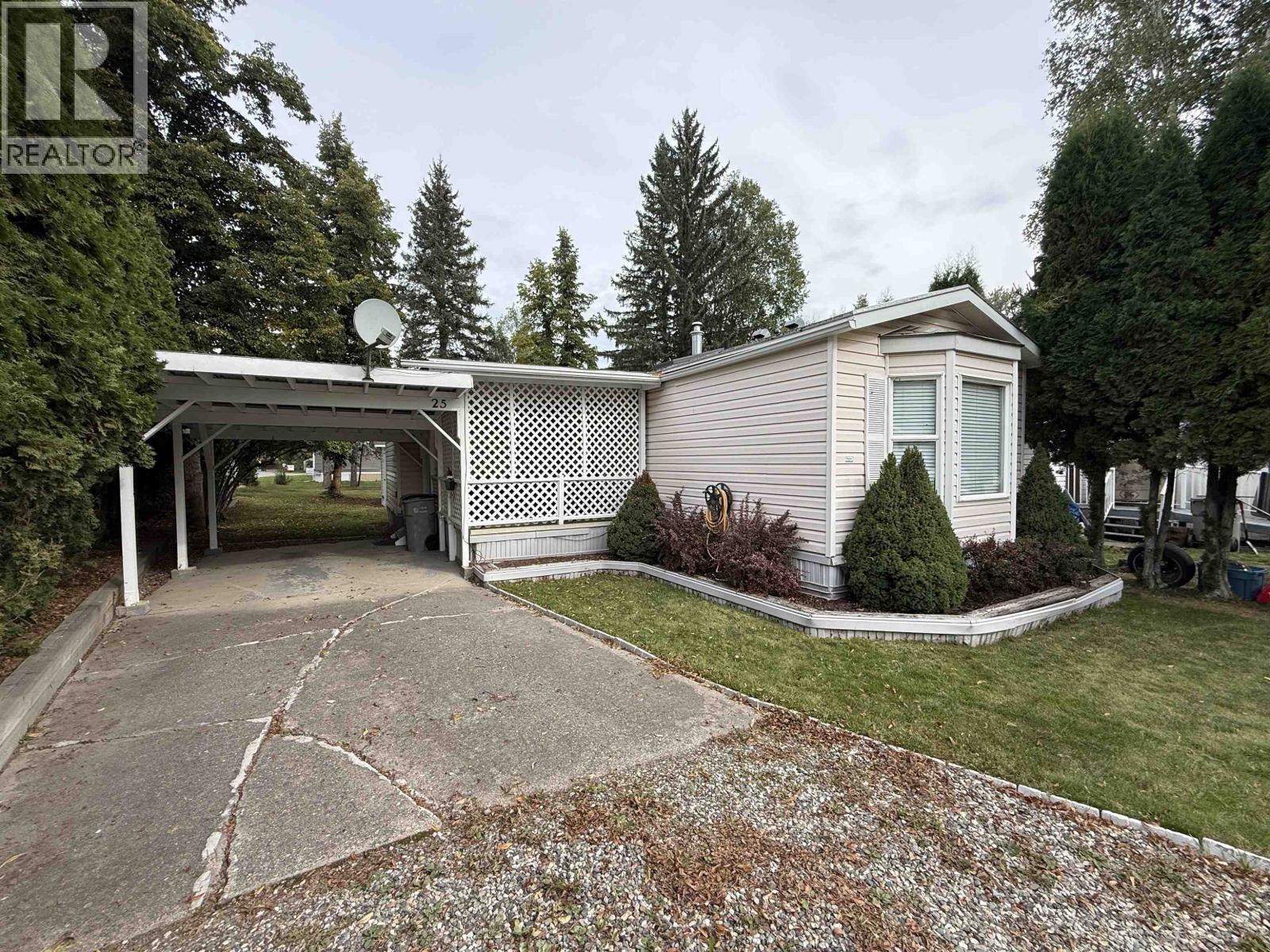 #25 654 NORTH FRASER DRIVE - 36