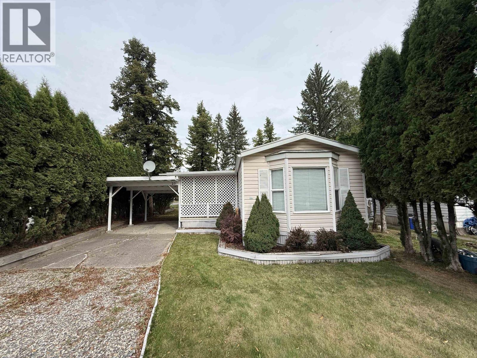 #25 654 NORTH FRASER DRIVE - 37