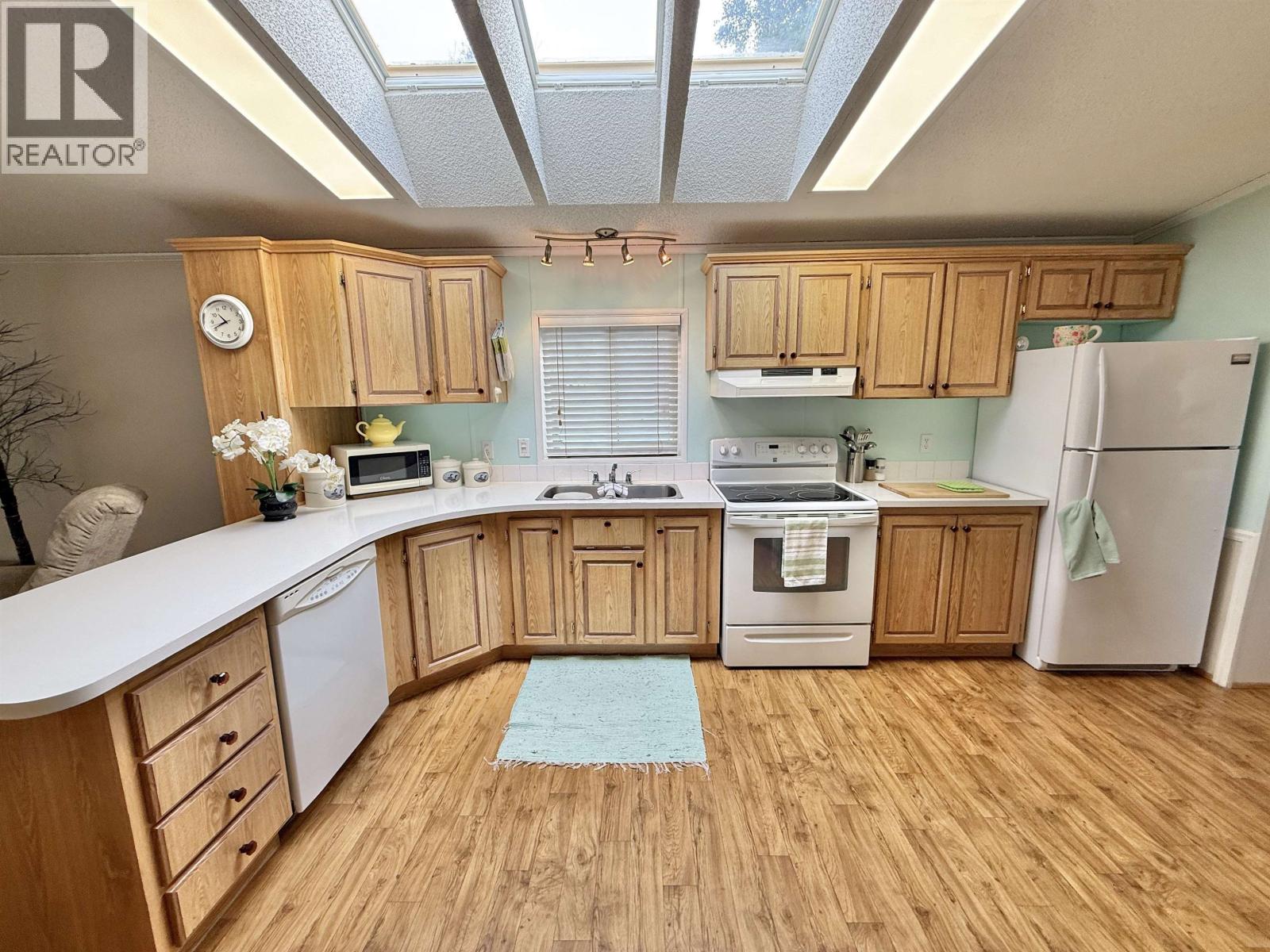 #25 654 NORTH FRASER DRIVE - 8