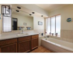 4568 Marineview Crescent, North Vancouver, BC V7R3P2 Photo 27