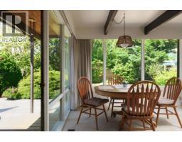 4568 Marineview Crescent, North Vancouver, BC V7R3P2 Photo 16