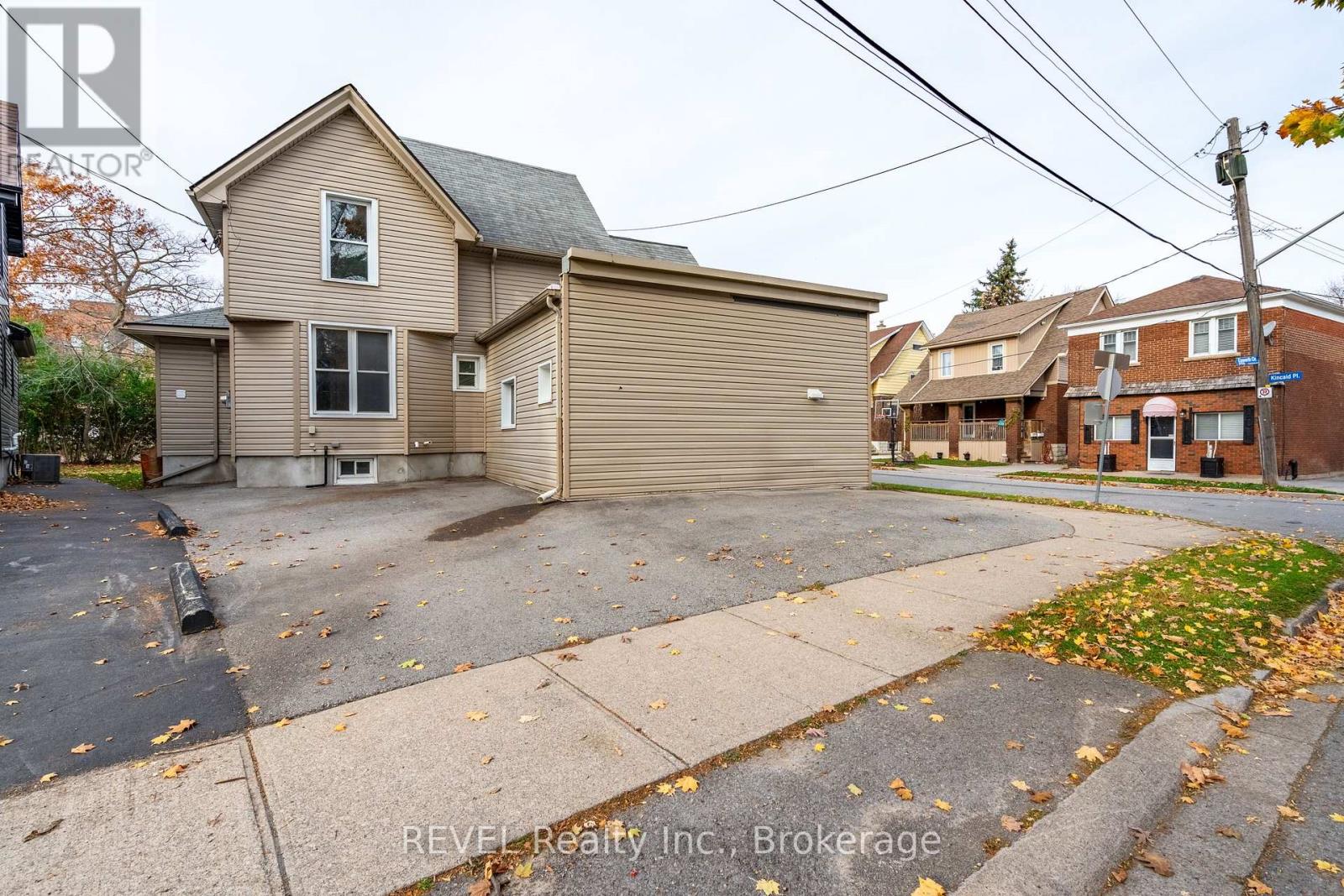 MAIN - 4762 KINCAID PLACE, Niagara Falls (Downtown) — photo 2