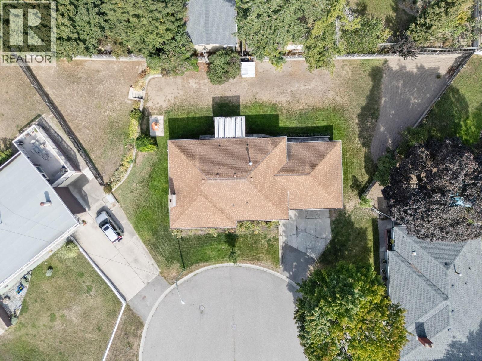 1442 Glenaire Crescent - 2