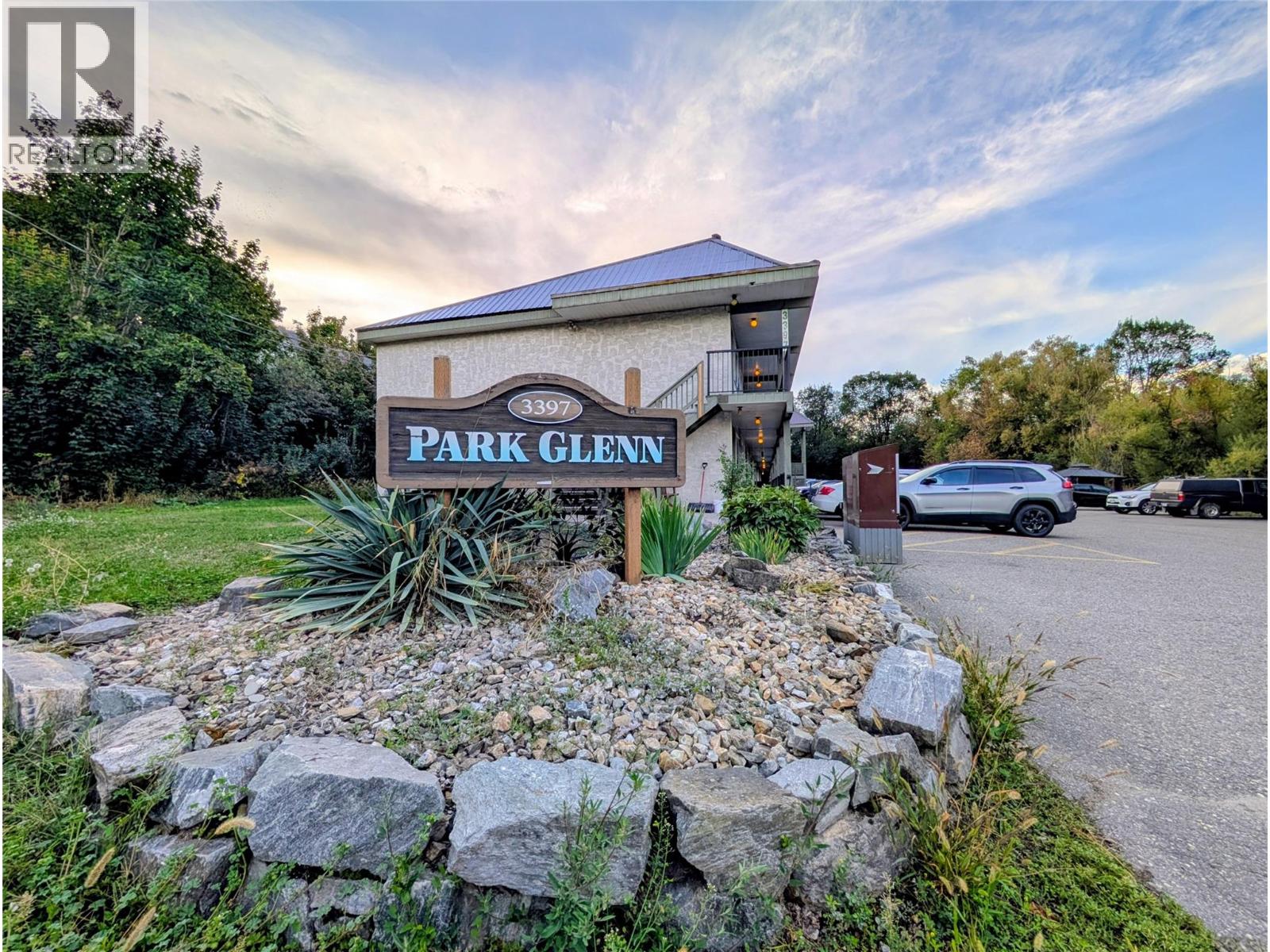 #22 3397 Patterson Street - 1
