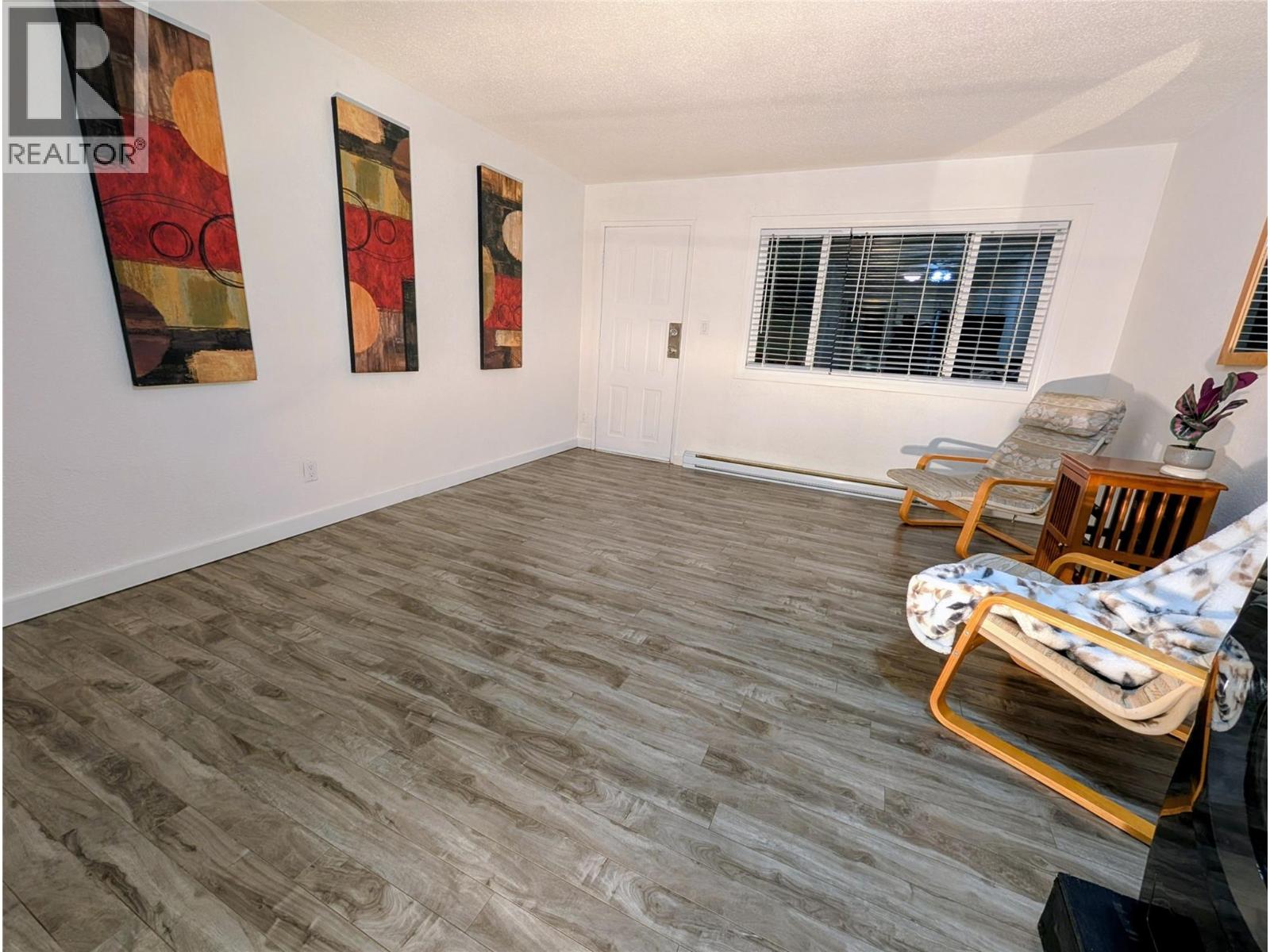 #22 3397 Patterson Street - 6