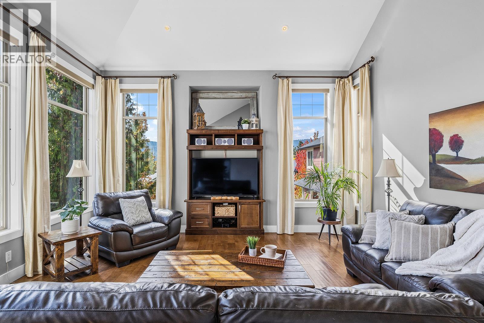 3162 Saddleback Place - 10