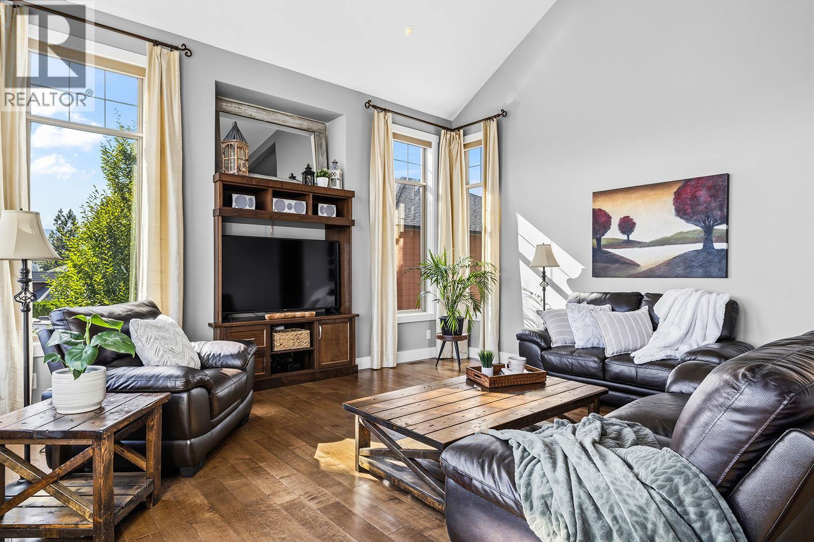 3162 Saddleback Place - Image 11