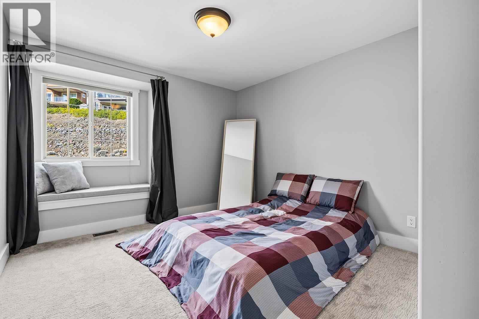 3162 Saddleback Place - 40