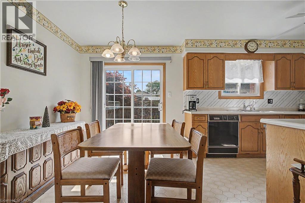 125 BLACKWELL Drive - Image 13
