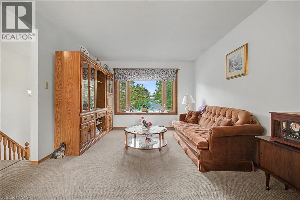 125 BLACKWELL Drive, Kitchener — photo 8