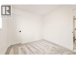 82 Miners Road W - photo 18