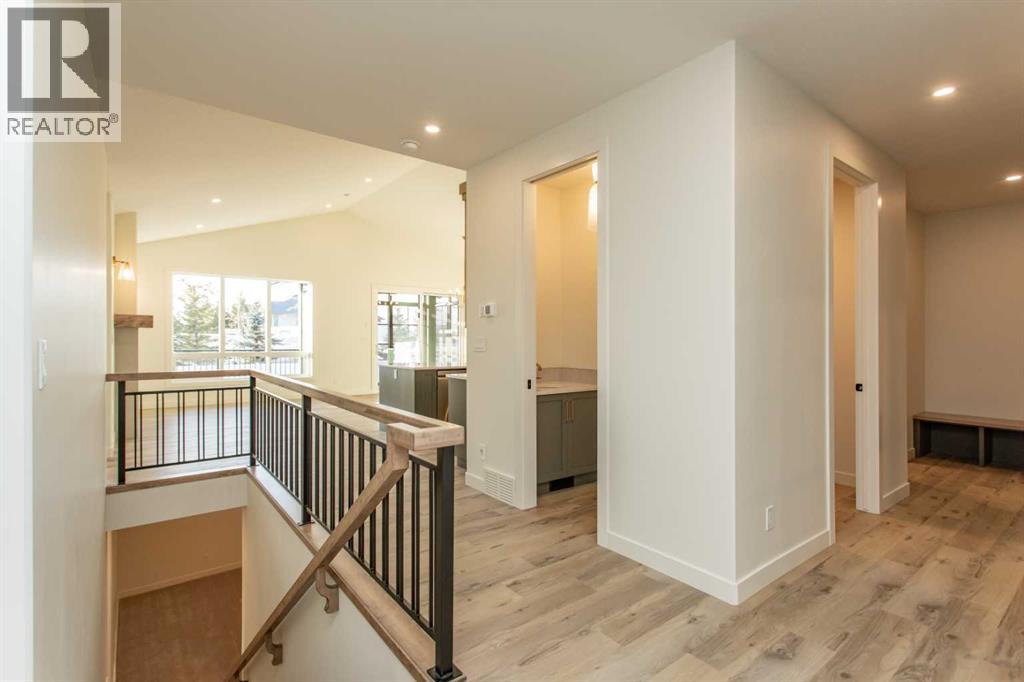 20 Emmett Crescent, Red Deer — photo 2