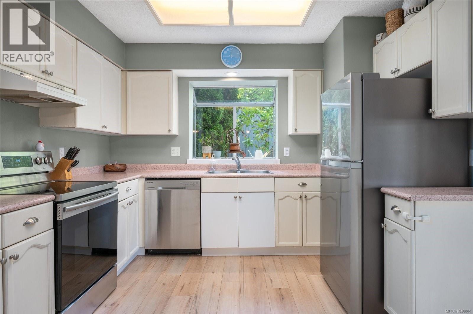 1951 Kelsie Rd - 14