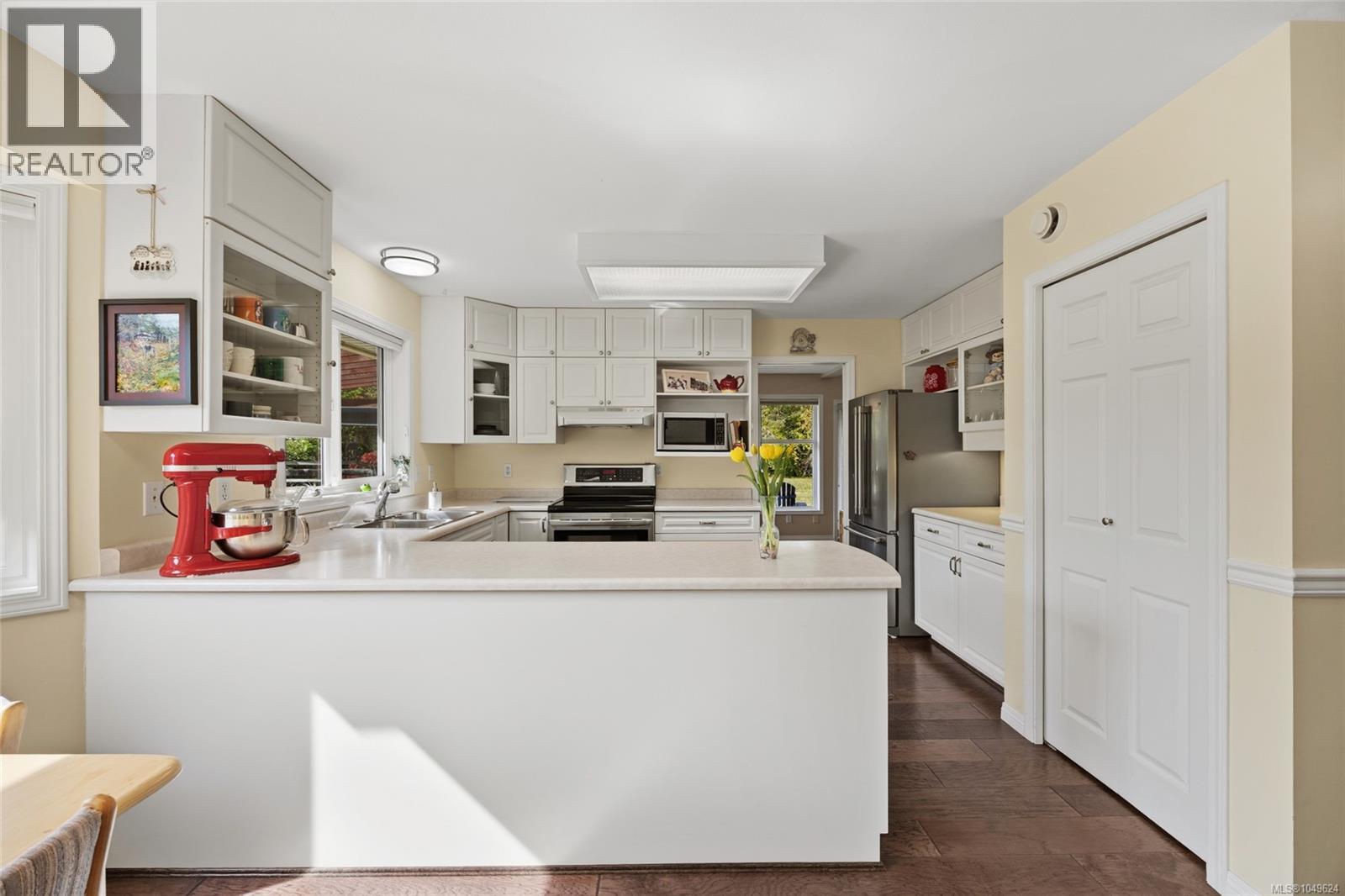2877 Lake Trail Rd - 16