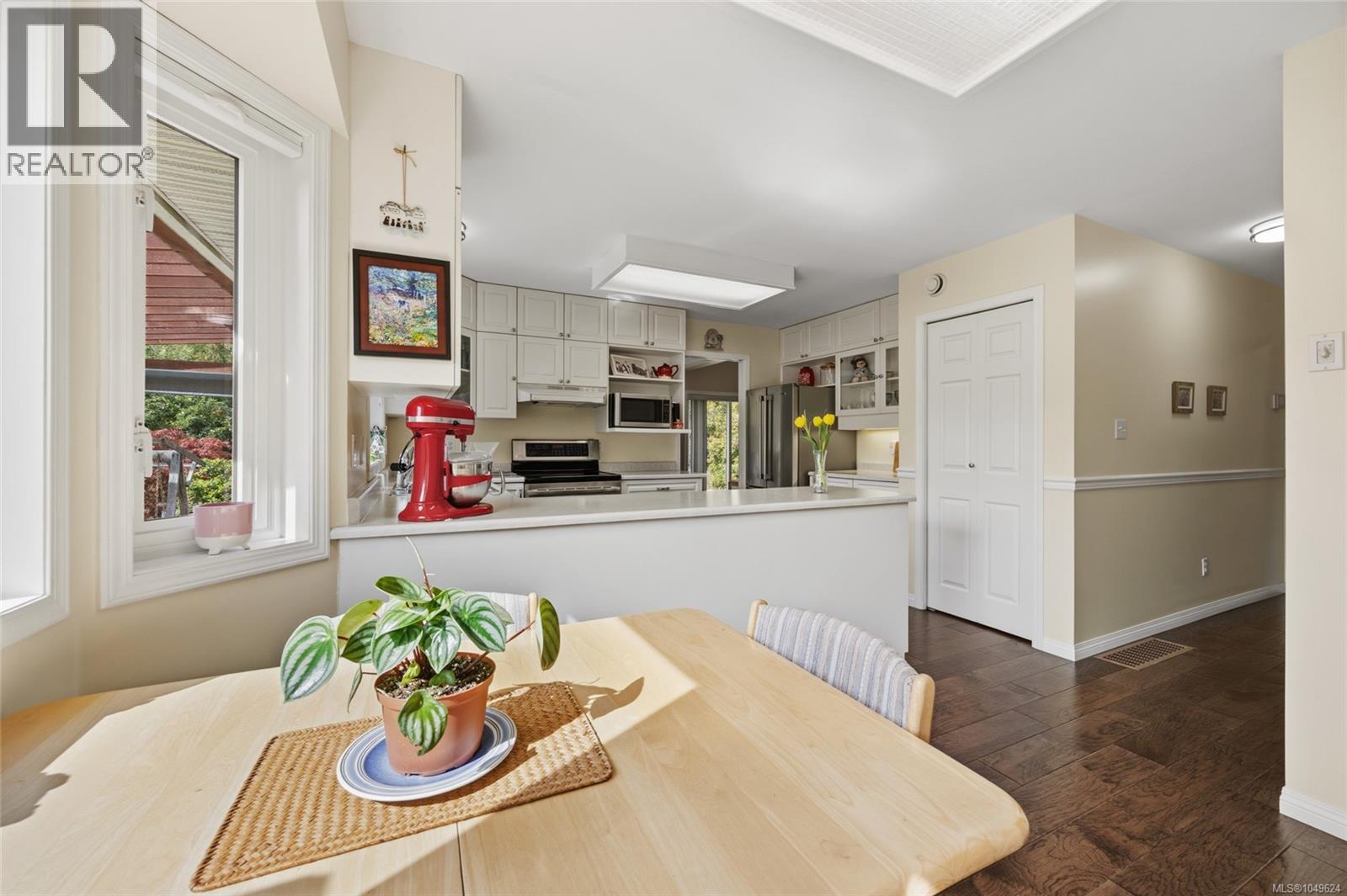 2877 Lake Trail Rd - 17