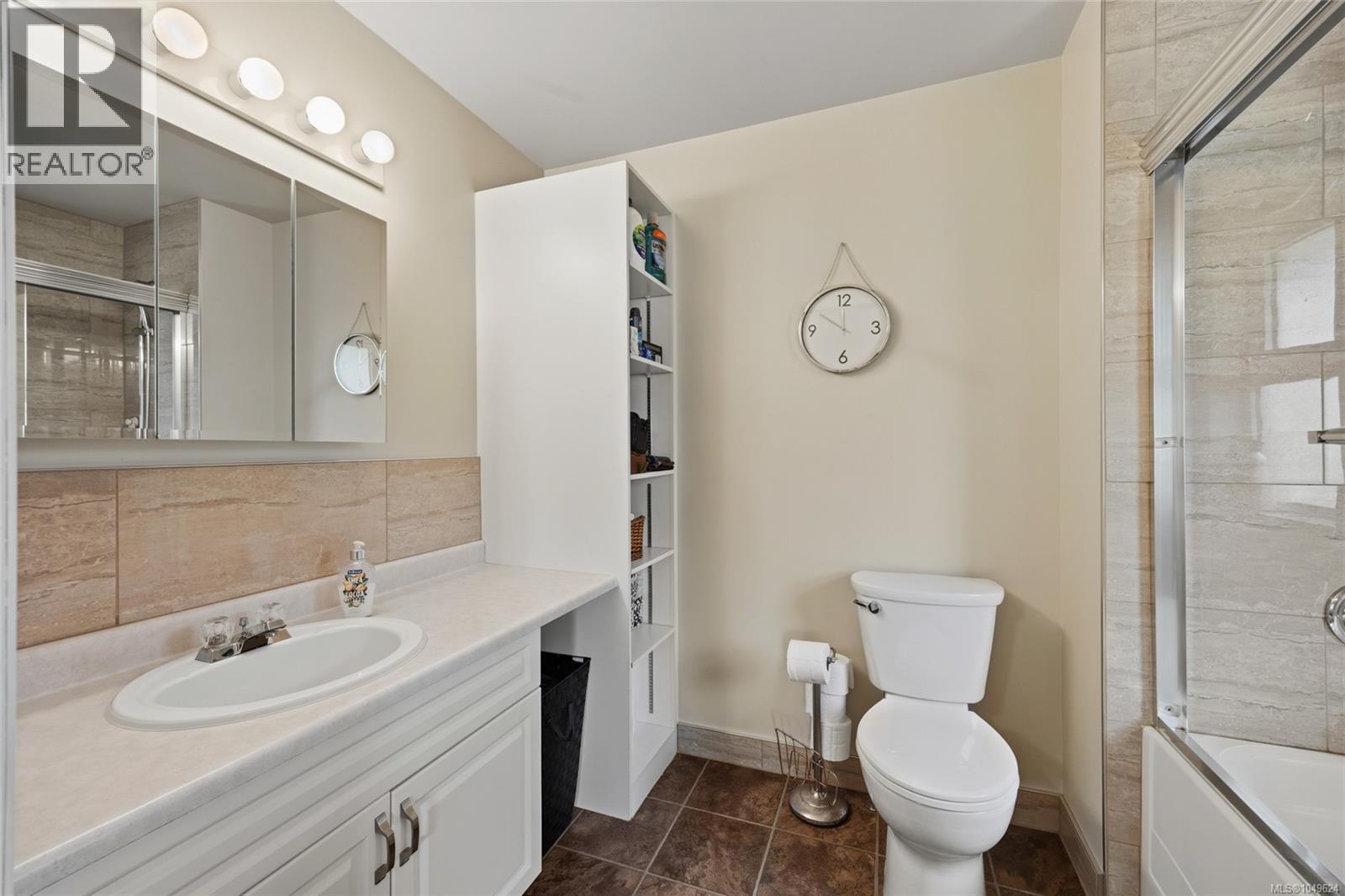 2877 Lake Trail Rd - 20