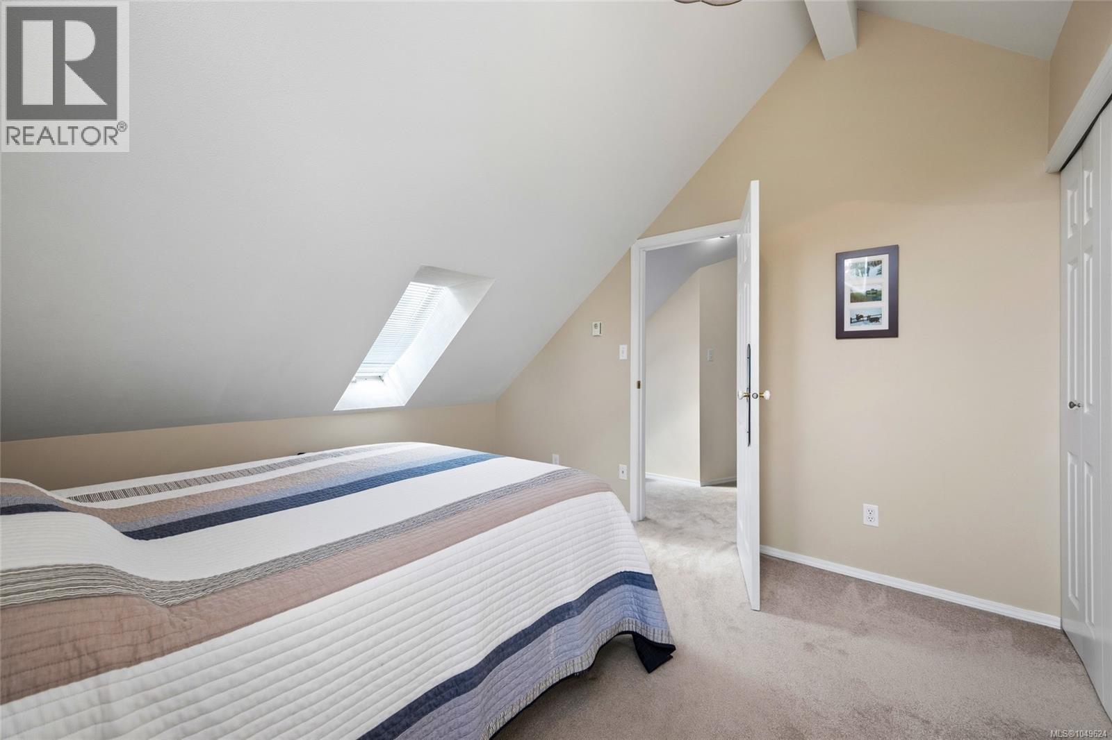 2877 Lake Trail Rd - 32