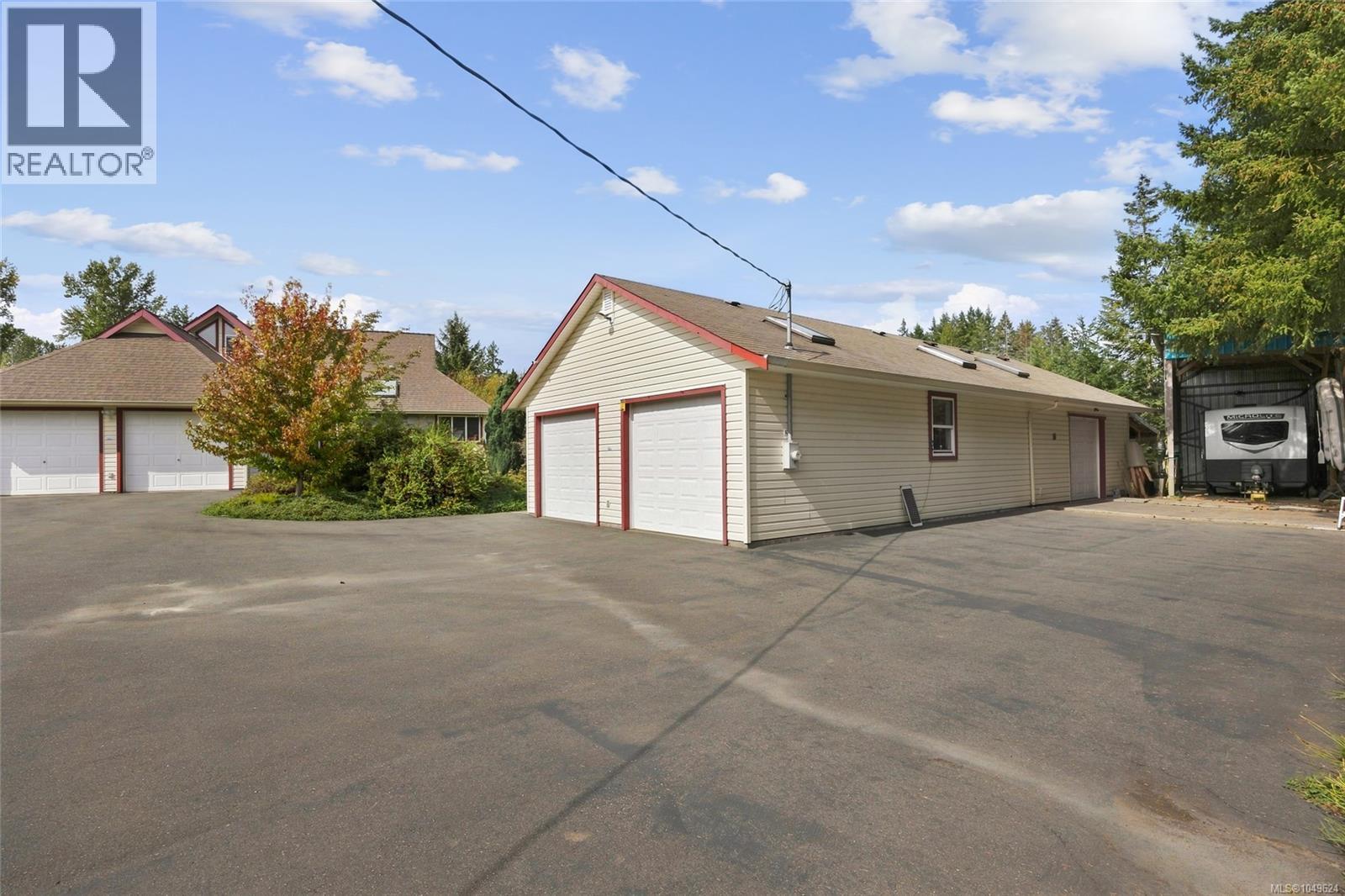 2877 Lake Trail Rd - 43
