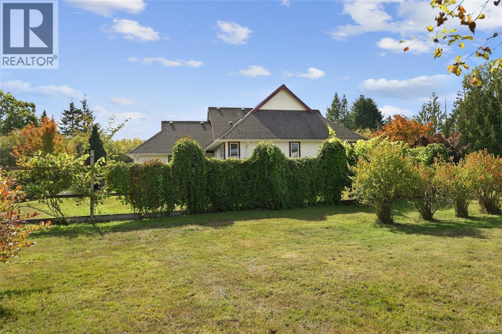 2877 Lake Trail Rd - 63