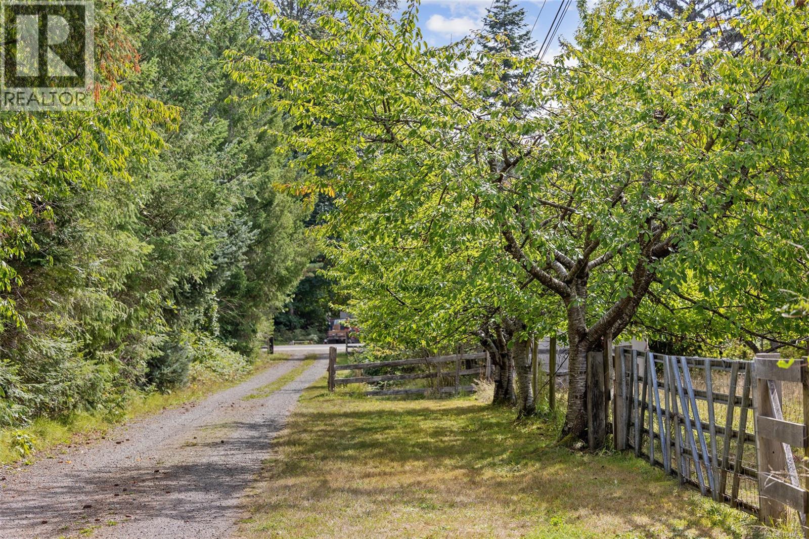 2877 Lake Trail Rd - 70
