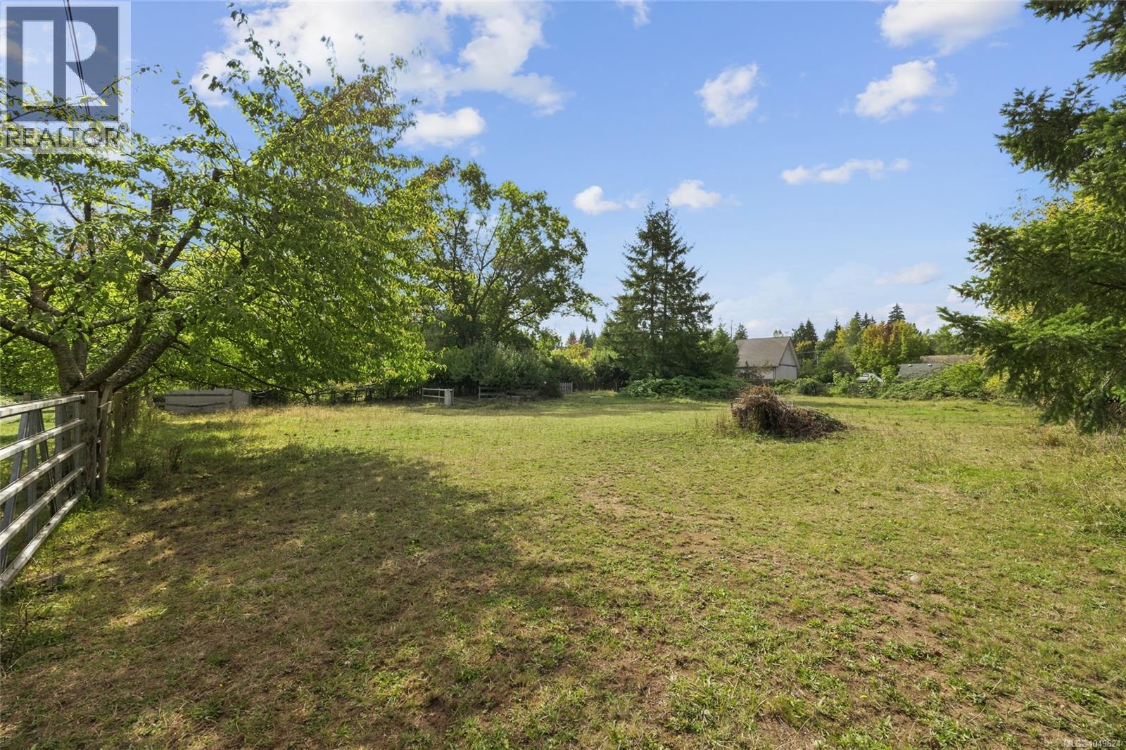 2877 Lake Trail Rd - 73