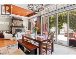 5pc Ensuite bath - 8049 Okanagan Landing Road, Vernon, BC V1H1J4 Photo 14