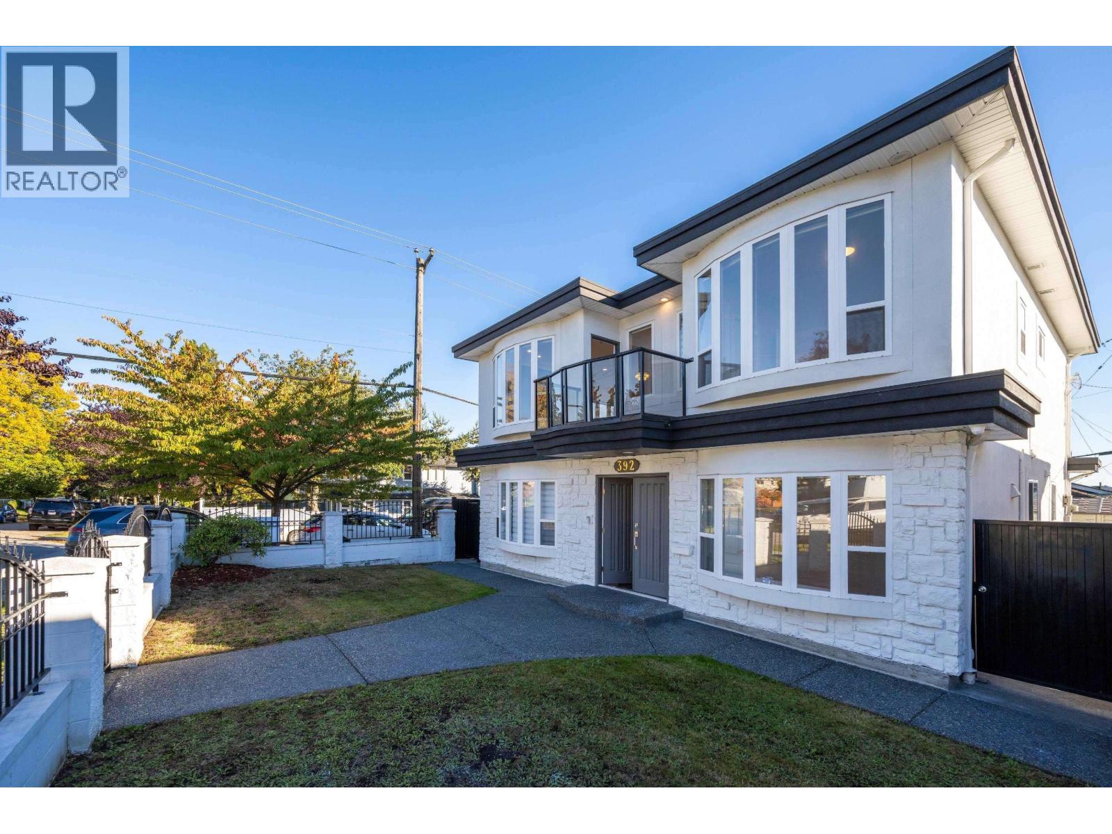 392 E 63RD AVENUE, Vancouver — photo 2