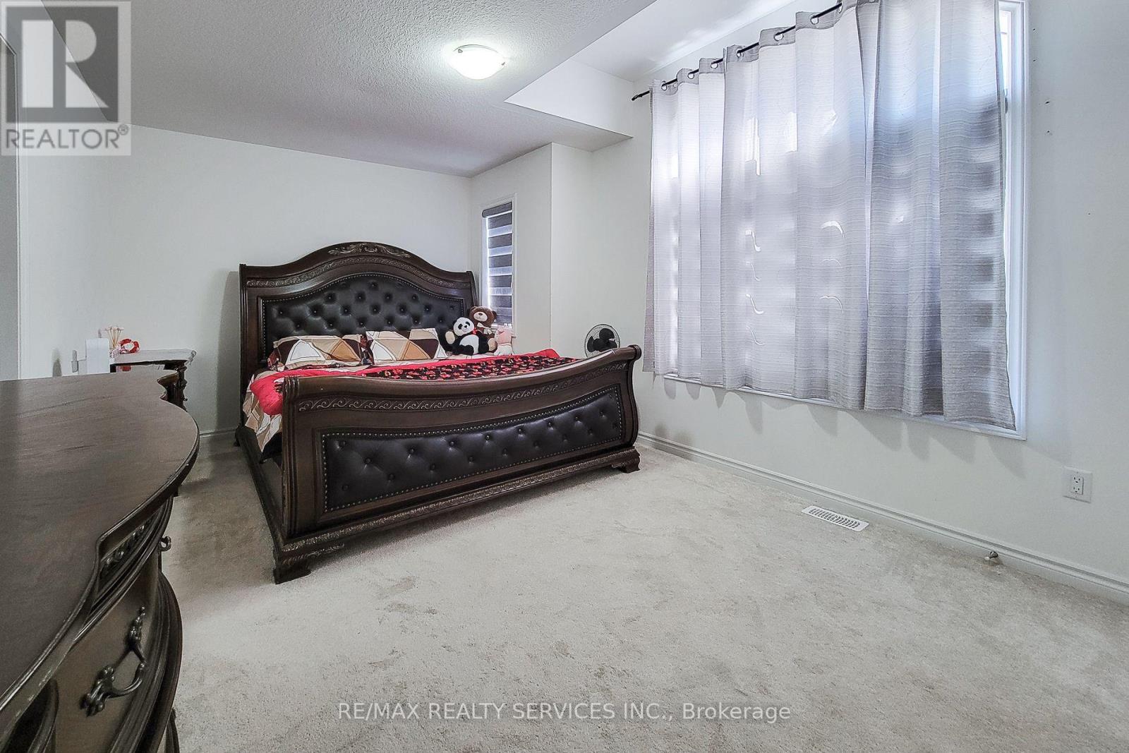 8 WALDRON STREET - Image 25
