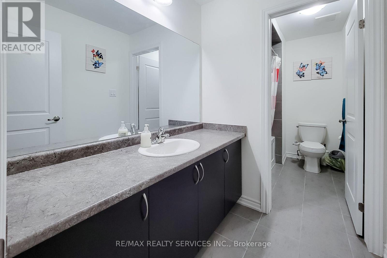 8 WALDRON STREET - Image 31