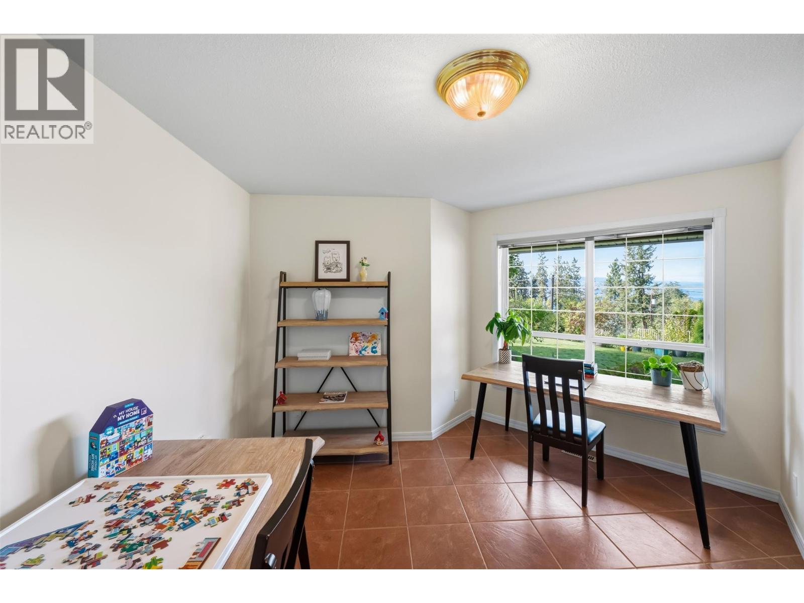 3281 Juniper Drive, Naramata