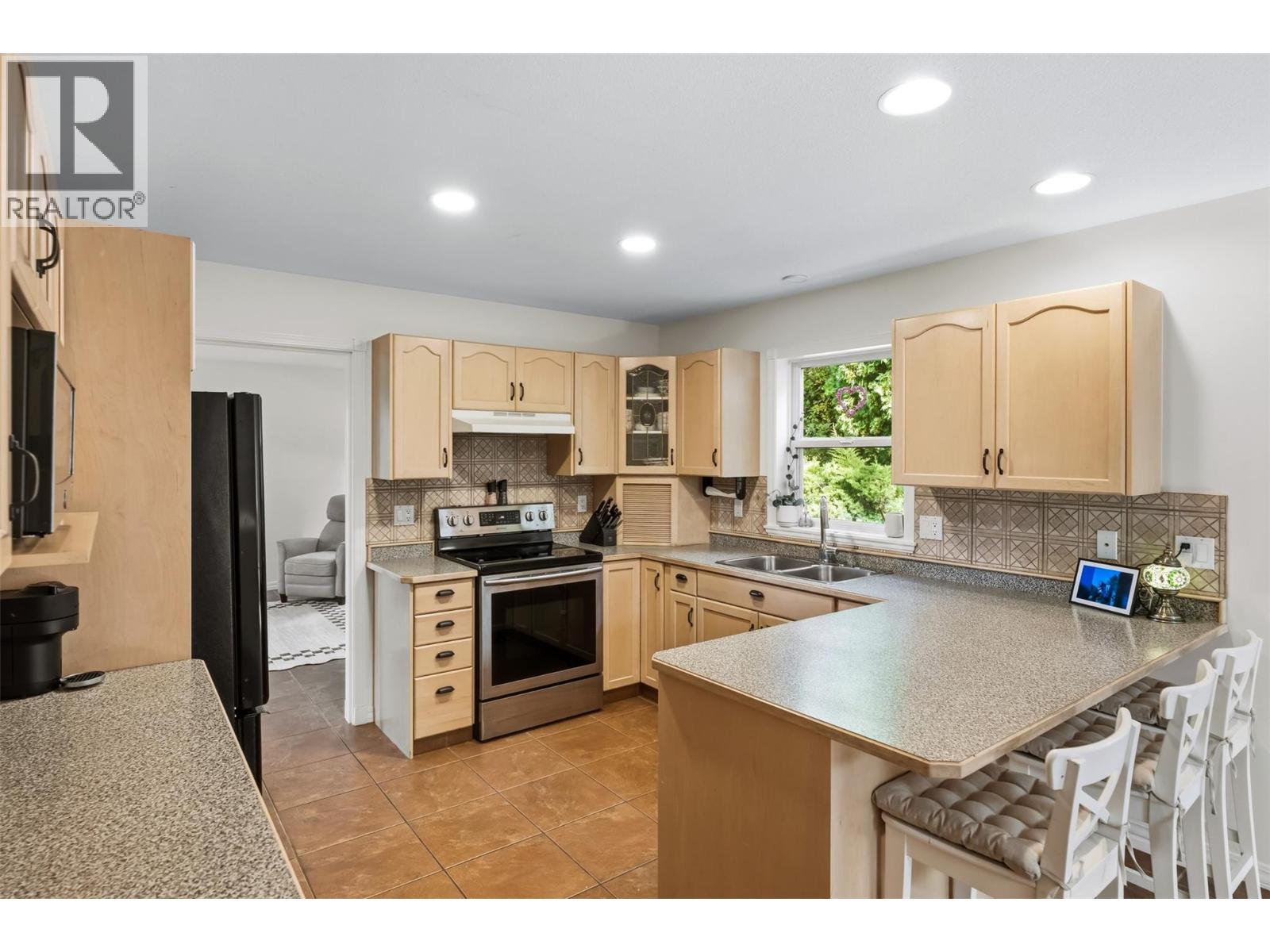 3281 Juniper Drive, Naramata