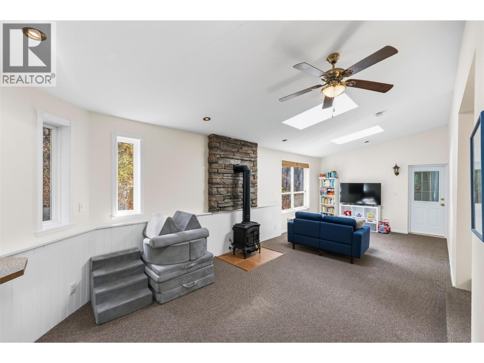 3281 Juniper Drive, Naramata