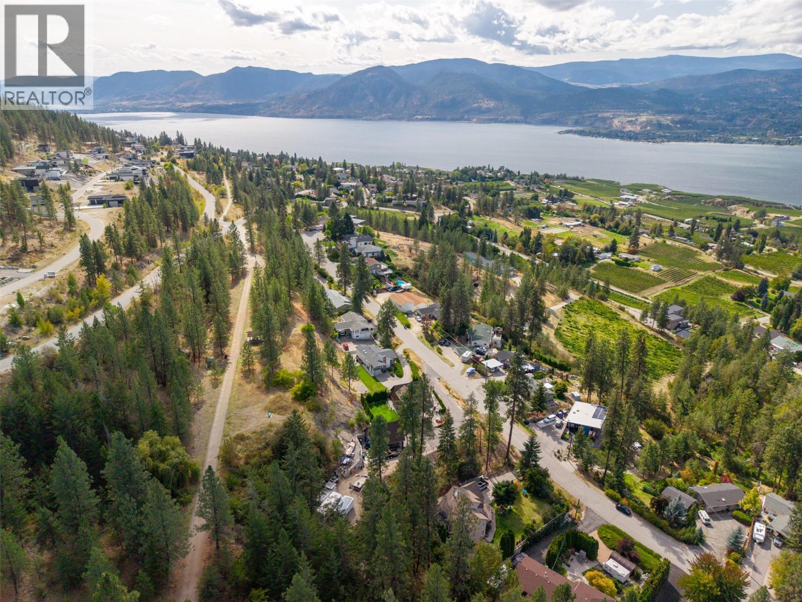 3281 Juniper Drive, Naramata