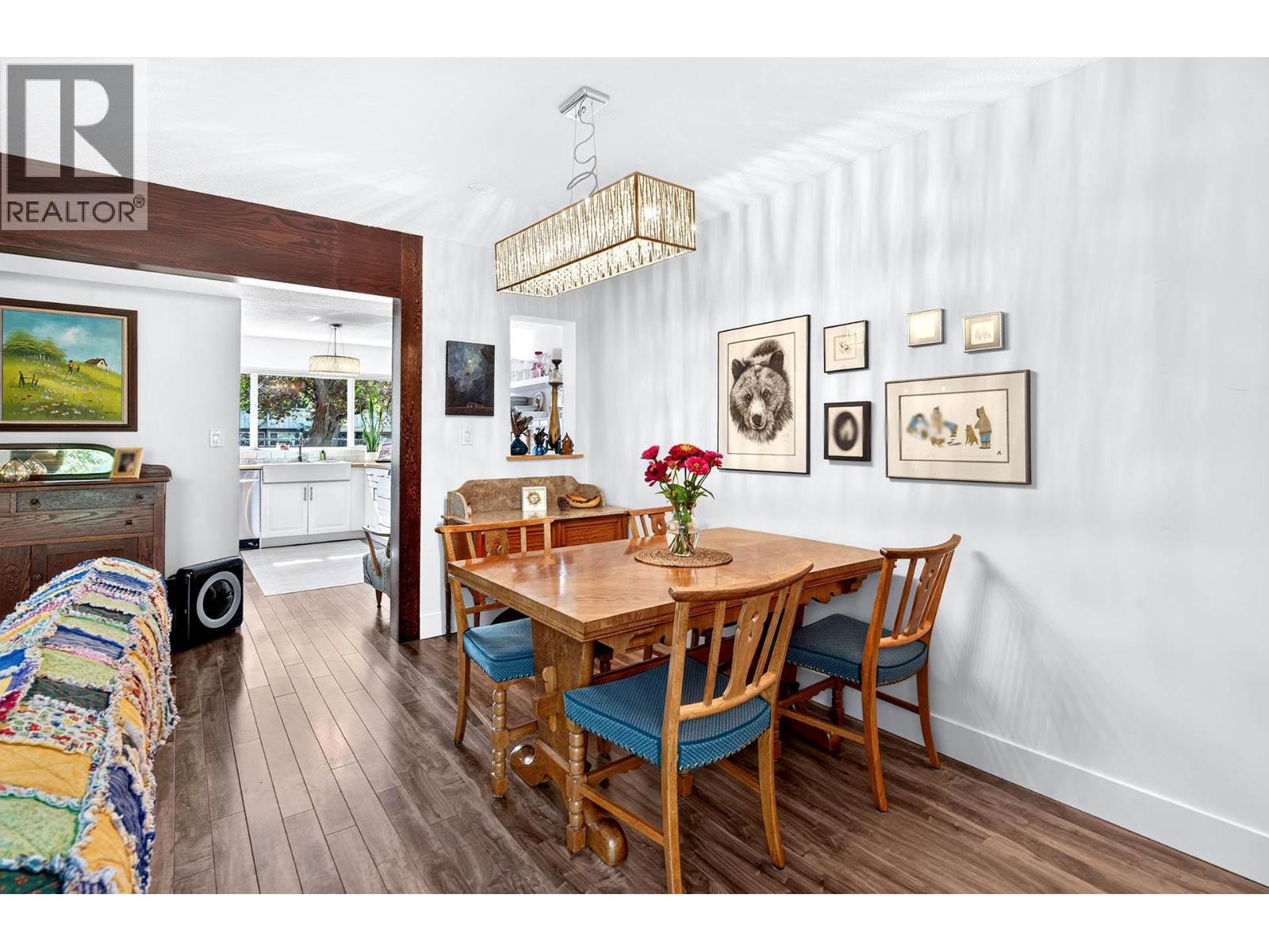 #22 249 Kitchener Crescent - 11