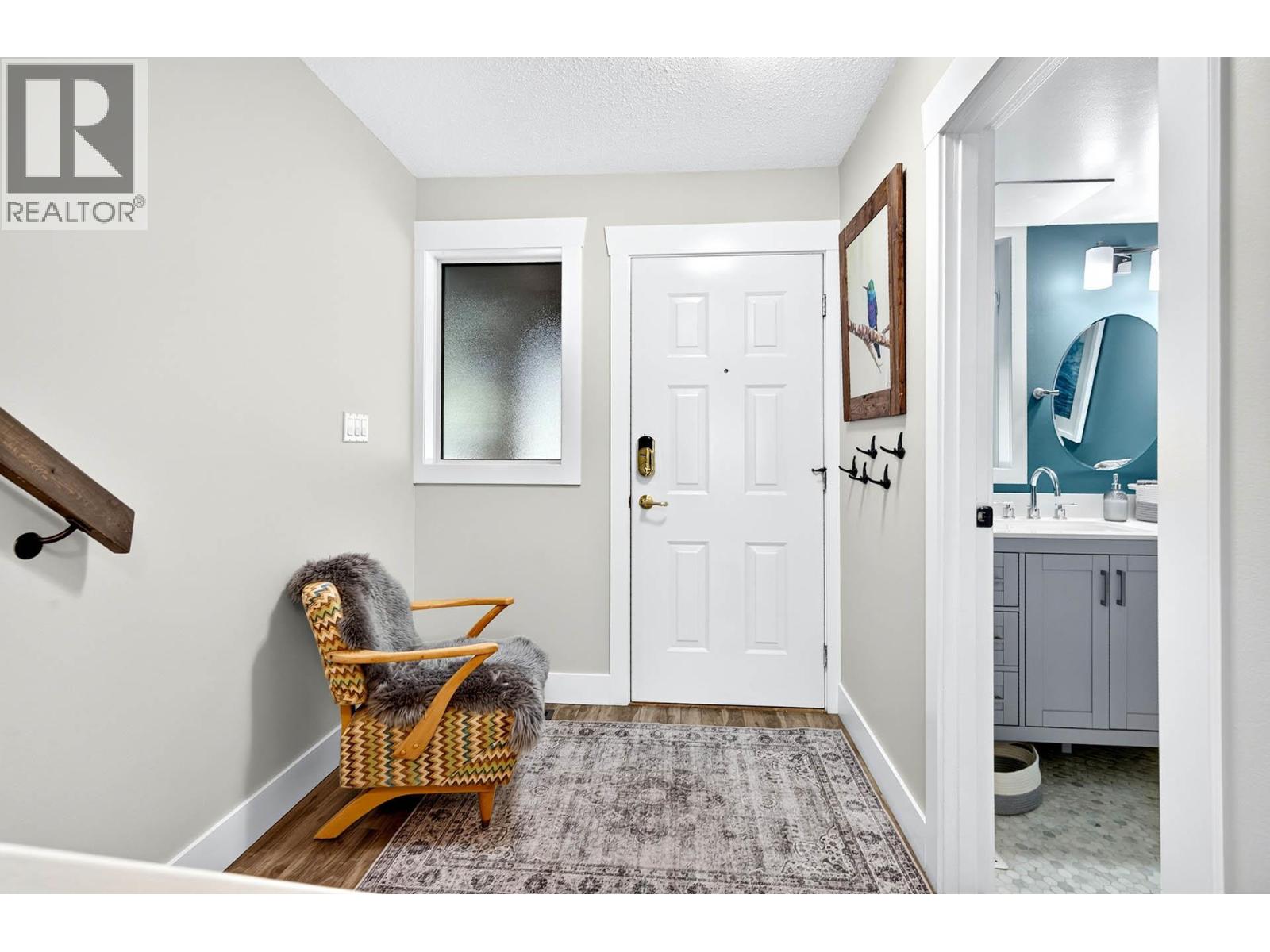 #22 249 Kitchener Crescent - 2