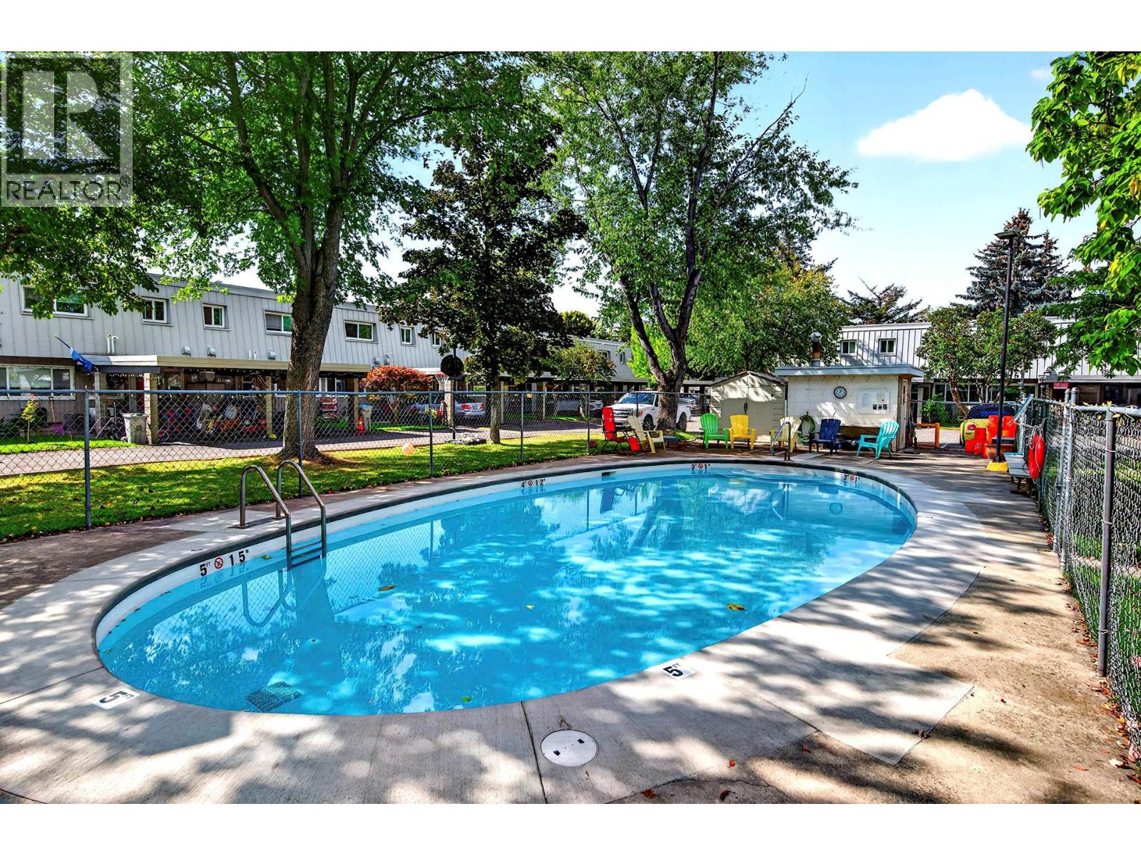#22 249 Kitchener Crescent - Image 37