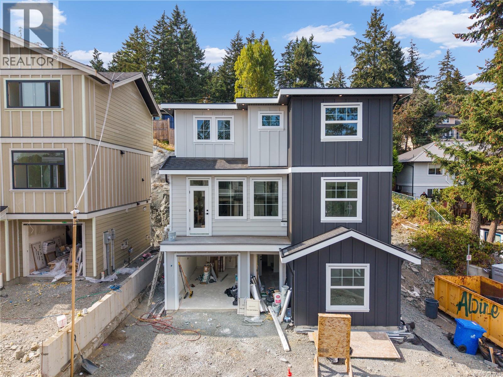 557 Belford Pl - 1